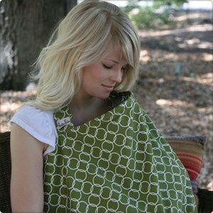 Hooter Hiders Nursing Cover - Aero - NWT